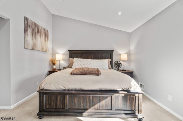 77 Meadow Pond Rd, Hardyston Twp., NJ 07419