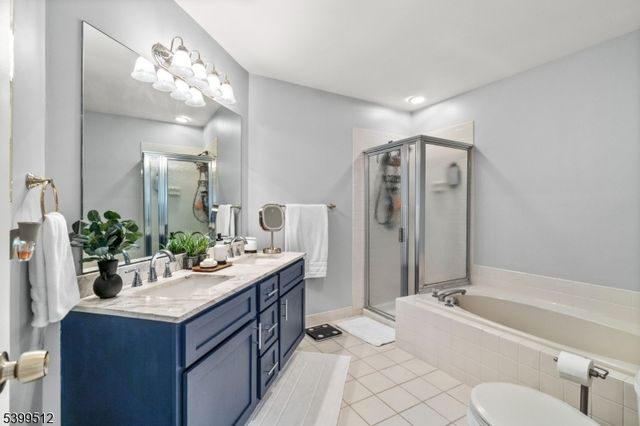 77 Meadow Pond Rd, Hardyston Twp., NJ 07419