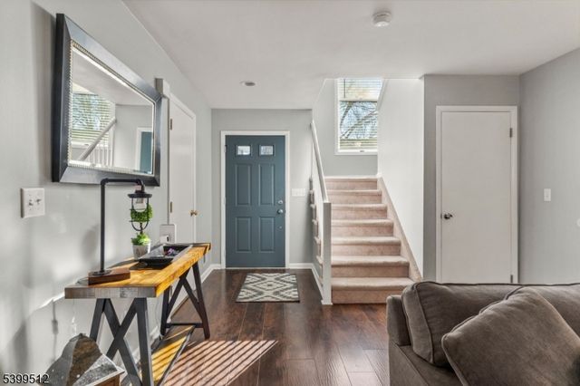 77 Meadow Pond Rd, Hardyston Twp., NJ 07419