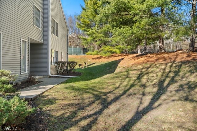 77 Meadow Pond Rd, Hardyston Twp., NJ 07419