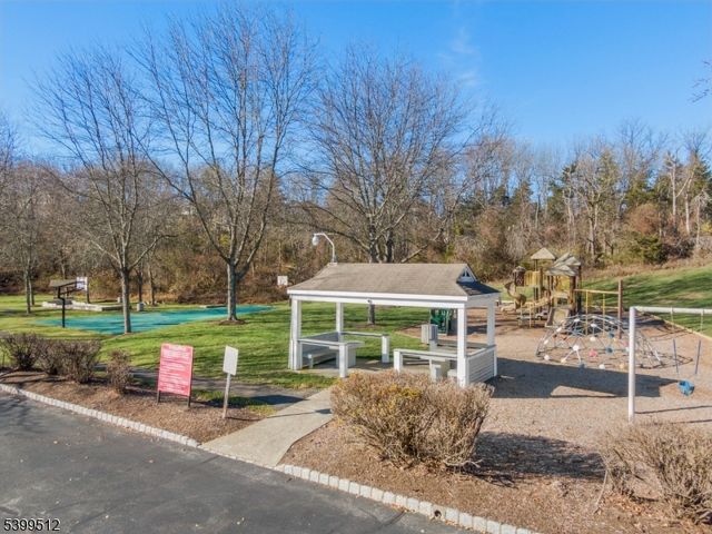 77 Meadow Pond Rd, Hardyston Twp., NJ 07419