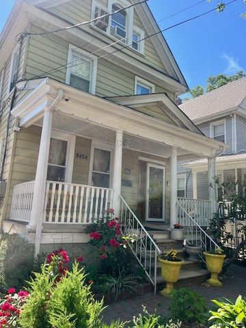 8424 109th Street, Richmond Hill, NY 11418