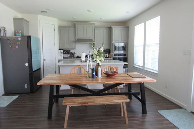 4337 Chapel Hill ST, Round Rock, TX 78626