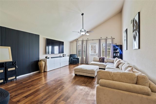 9906 Bezeled Circle Lane, Rosharon, TX 77583
