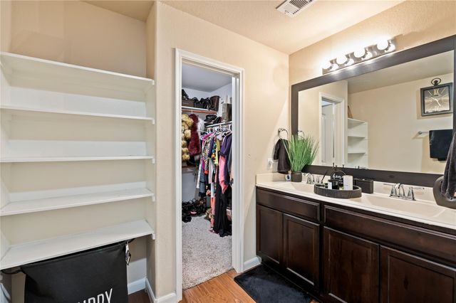 9906 Bezeled Circle Lane, Rosharon, TX 77583