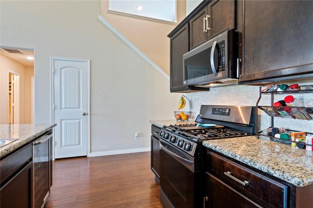 9906 Bezeled Circle Lane, Rosharon, TX 77583