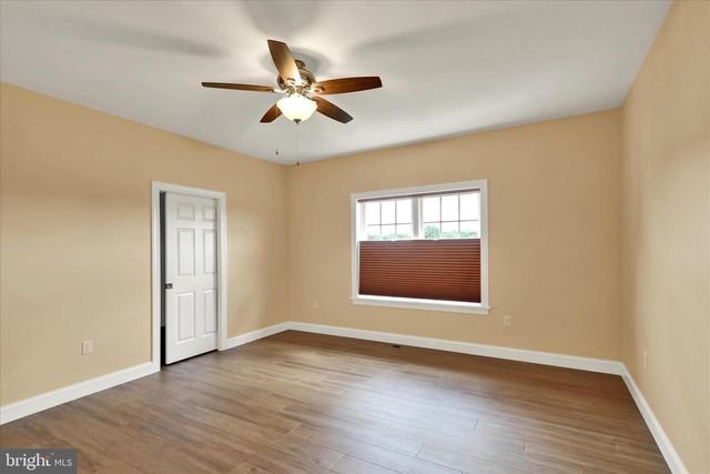 606 LILLIANA DR, Lebanon, PA 17046