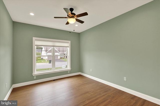 606 LILLIANA DR, Lebanon, PA 17046