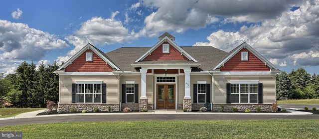 606 LILLIANA DR, Lebanon, PA 17046