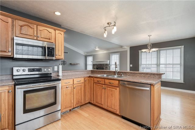 6510 Deerfield Drive, Charlestown, IN 47111