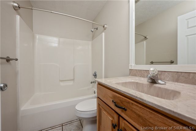 6510 Deerfield Drive, Charlestown, IN 47111