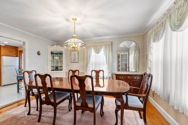 81 Winter St, Leominster, MA 01453