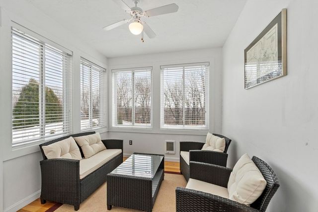 81 Winter St, Leominster, MA 01453