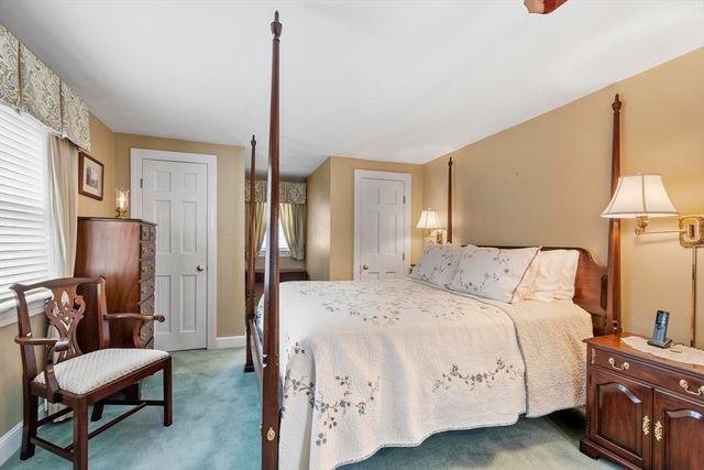 81 Winter St, Leominster, MA 01453