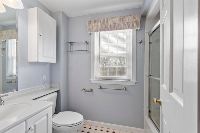 81 Winter St, Leominster, MA 01453