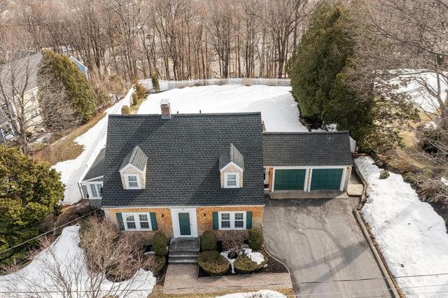 81 Winter St, Leominster, MA 01453