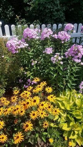 81 Winter St, Leominster, MA 01453