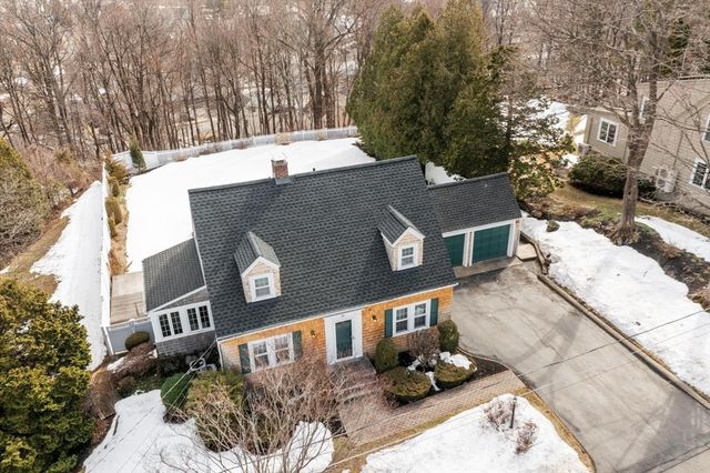 81 Winter St, Leominster, MA 01453