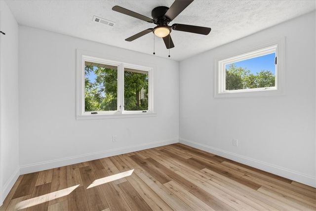 85 Marwood Drive, Upper St Clair, PA 15241