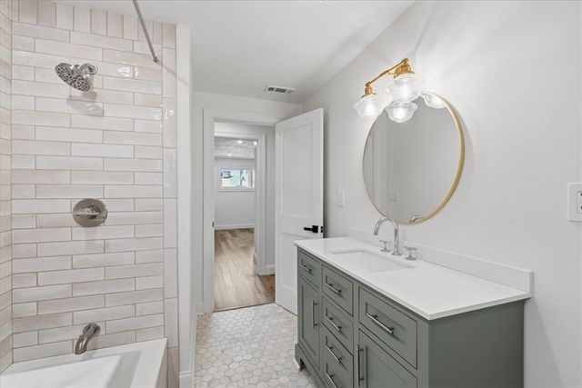 85 Marwood Drive, Upper St Clair, PA 15241