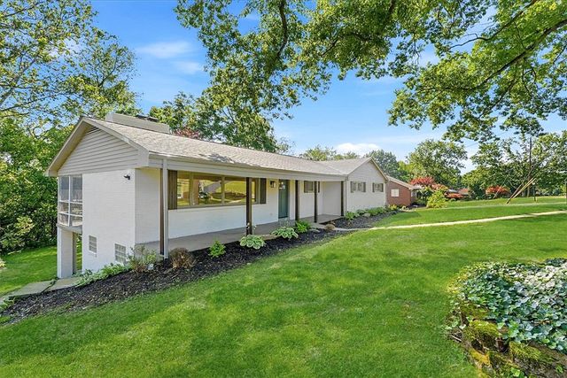 85 Marwood Drive, Upper St Clair, PA 15241