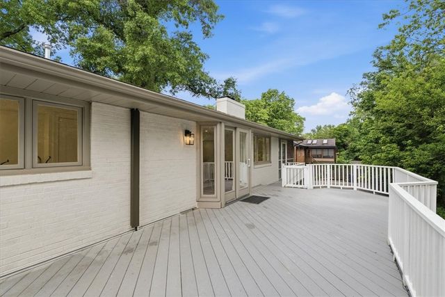 85 Marwood Drive, Upper St Clair, PA 15241