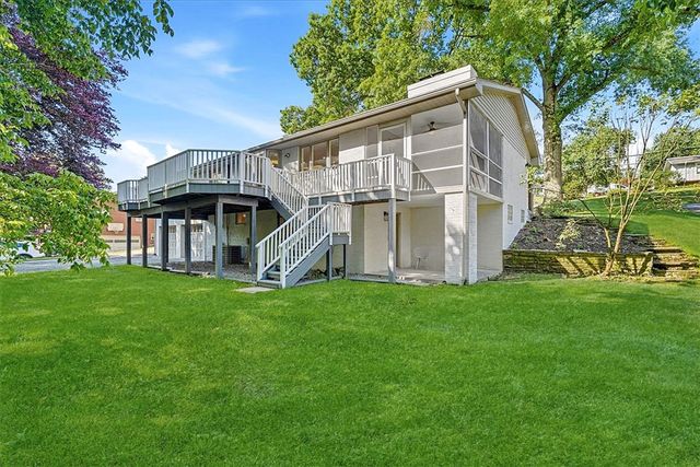 85 Marwood Drive, Upper St Clair, PA 15241