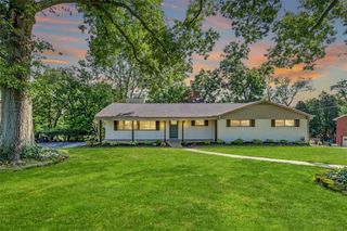 85 Marwood Drive, Upper St Clair, PA 15241