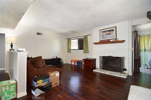 14913 Hubbard, Sylmar, CA 91342