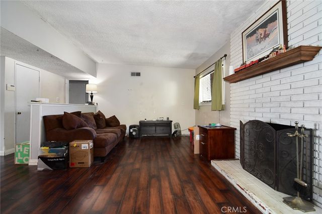14913 Hubbard, Sylmar, CA 91342