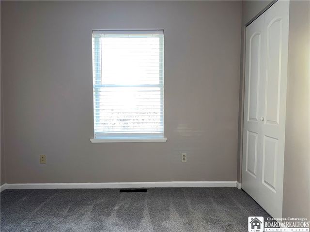 18 Middlesex Drive, Pomfret, NY 14063