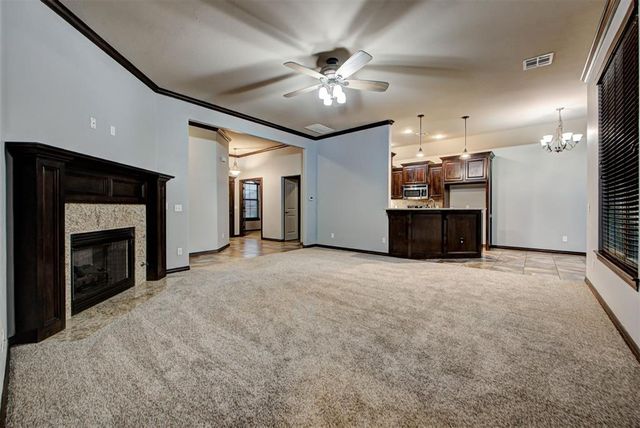 11828 SW 18th Street, Yukon, OK 73099