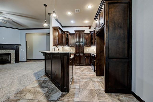 11828 SW 18th Street, Yukon, OK 73099