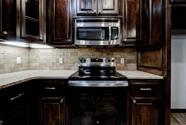 11828 SW 18th Street, Yukon, OK 73099