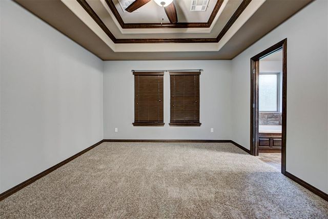 11828 SW 18th Street, Yukon, OK 73099