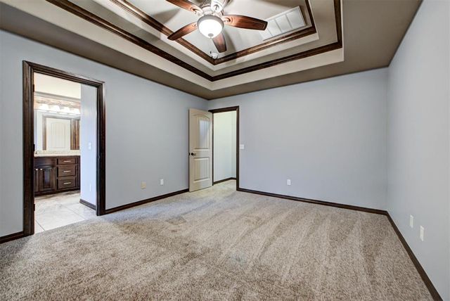 11828 SW 18th Street, Yukon, OK 73099