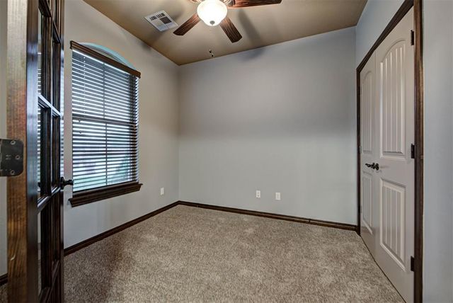 11828 SW 18th Street, Yukon, OK 73099