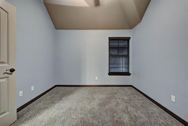 11828 SW 18th Street, Yukon, OK 73099