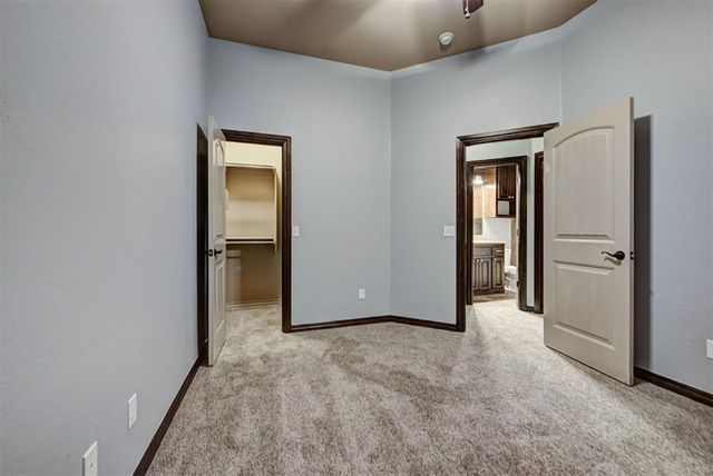 11828 SW 18th Street, Yukon, OK 73099