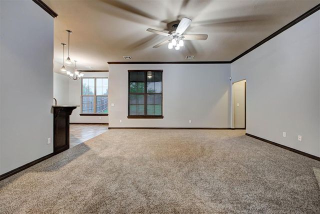 11828 SW 18th Street, Yukon, OK 73099