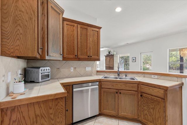 17506 Deer Creek Skyview, Dripping Springs, TX 78620