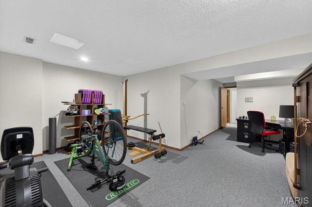 2029 Painted Leaf Drive, St Louis, MO 63043