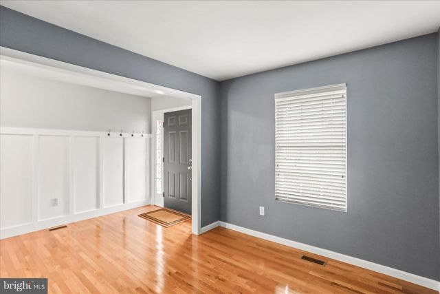 26 S 3RD ST, New Freedom, PA 17349