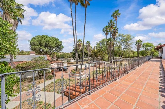 35438 De Portola Road, Temecula, CA 92592