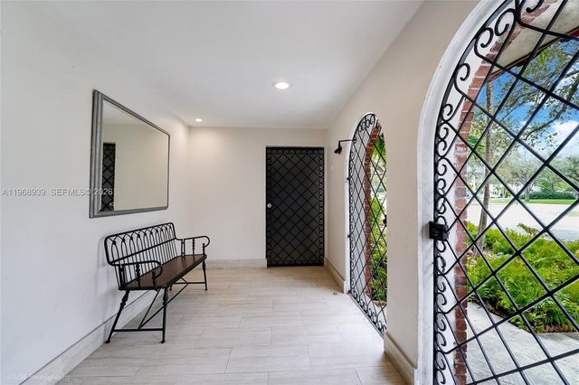 411 Anastasia Ave 303, Coral Gables, FL 33134