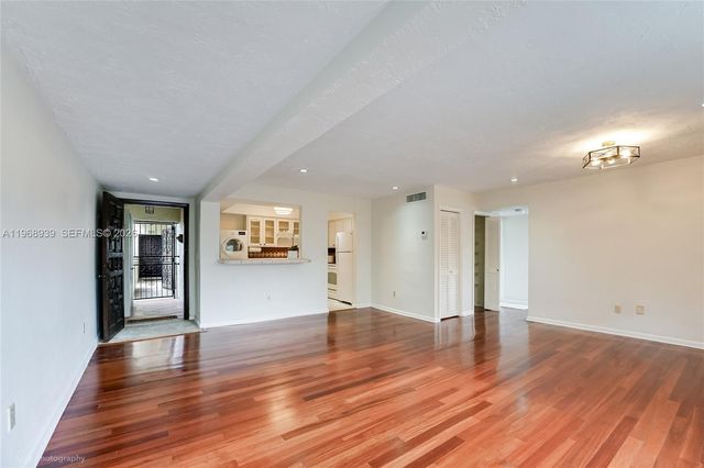 411 Anastasia Ave 303, Coral Gables, FL 33134