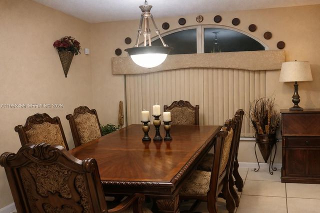 7645 NW 19th Ct 1, Pembroke Pines, FL 33024