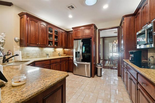 2817 Natchez Trail, Edmond, OK 73012