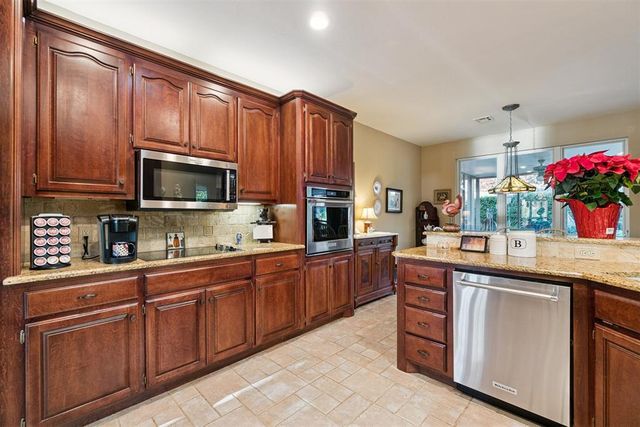 2817 Natchez Trail, Edmond, OK 73012