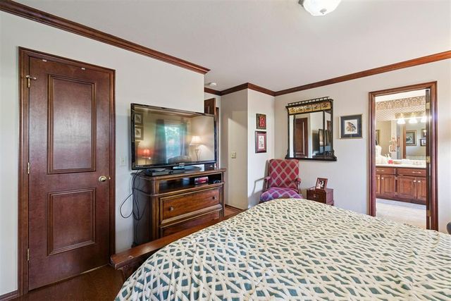 2817 Natchez Trail, Edmond, OK 73012